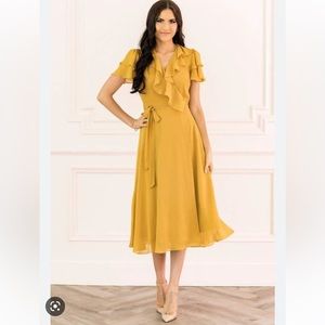 Rachel Parcell midi yellow dress